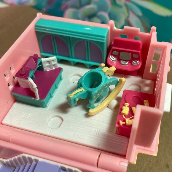 Vintage 1993 | Polly Pocket Toy Shop - Pollyville - Picture 6 of 14